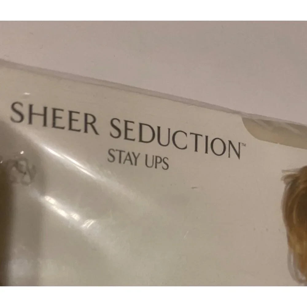 Victoria's Secret Sheer Seduction Stay Ups Cream Small Signature Gold Collection